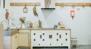 Vintage Beach House - Image 5