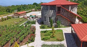 Chateau White Flags შატო თეთრი ბაირაღები - Image 4