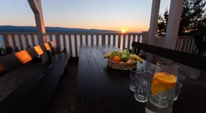 Sunny Hill Apartments with rooftop pool - Image 5
