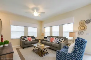 Bella Vidatown Home With Full Size Pool! Townhouse - Image 4