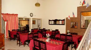Rustenburg Guest House - Image 4