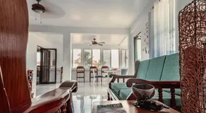 Bonefish Hotel - Image 2