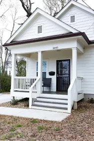 Clean & Serene House Studio - easy onoff I-40 - Image 4