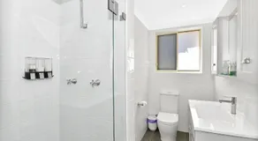 Waterviews on Marine Apartment 1 - Image 4