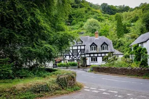 The Rock Inn Hotel, Pub & Restaurant - Image 3