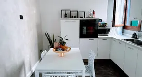 Suite 31 - Image 4
