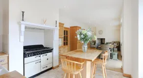 JOIVY Greenknowes Estate with Hot Tub and Bar - Farmhouse and Lodge - Image 5