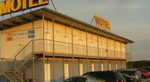 Tour-Motel - Image 5