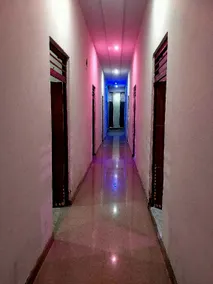 OYO 80810F Bp Nigam Guest House - Image 2