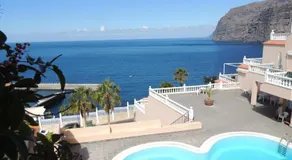 Magical Apt. with Sea View & Cliff - Image 3
