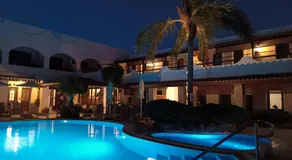 UzHan Beach Hotel - Image 3