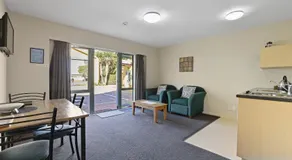 Denton Park Motel - Image 3