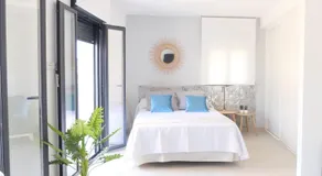Los Balcones Largos - Image 3