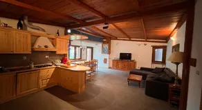 Family Sauze with Parking, 2 Bedrooms - Image 2