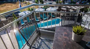 Sea Pearl Luxury Apartments - Image 4