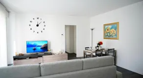 Urban Flat - Image 2
