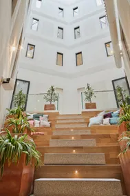 LATROUPE Prado - Image 2