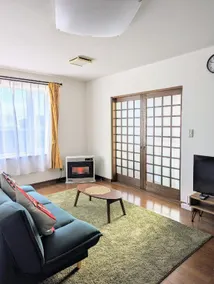A sunny, bright and fun house perfect for sightsee - Image 2