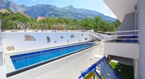 Apartments and Mobile Homes Makarska - Image 2