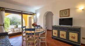 Appartement \"Trilocale Fiordaliso\" avec vue mer, terrasse et piscine partagée. - Image 3
