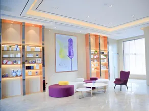 Lavande Hotel Shenzhen Shajing Houting Metro Station - Image 2