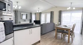 Lily's Lodge - Image 3