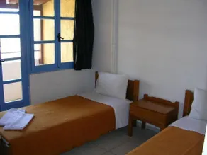 Mareva Apartments - Image 2