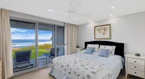 Villa Dandaloo - Absolute Beachfront - Image 2