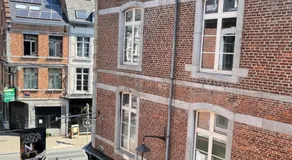 Le 25, Duplex élégant au cœur du piétonnier historique - Image 4