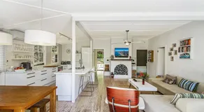 Tea Tree House - Pearl Beach - Image 4