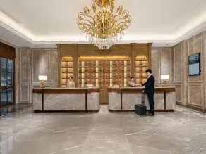 Vienna International Hotel Zhouzhi Shuijie - Image 5