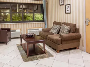 Quality Inn Knoxville West Cedar Bluff - Image 5
