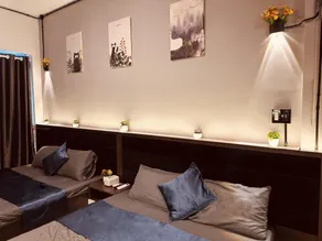 Spring Home - Image 2