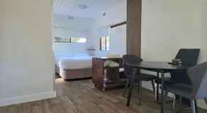 Traralgon Holiday Village - Image 2