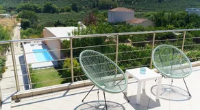 Arch Houses - Nature Escape with Shared Pool - Image 5