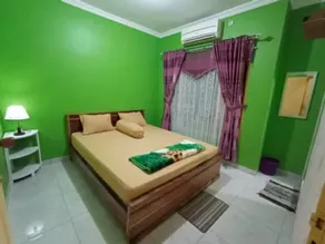Mayasari Guest House Pantai Krakal - Image 1