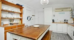 52 Albatross Ave Chiton - No Linen Included - Image 5