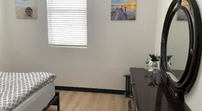 Sunny Home - Image 2