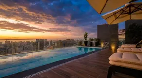 Larco 791 Luxury Stays by Geko - Image 2