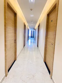 Hotel The Lotus - Image 3