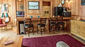 Whistling Winds Motel - Image 3