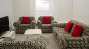 Seafield Tower Glenelg Apartment - Image 4