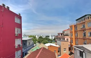 Amy Hostel Hue - Image 2