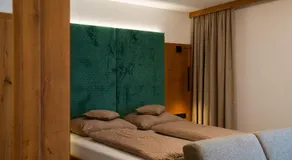 Zenger Hotel - Image 5