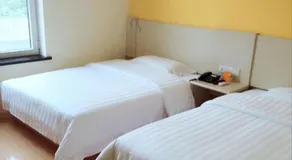 7 Days Inn Tianjin South Railway Station - Image 2