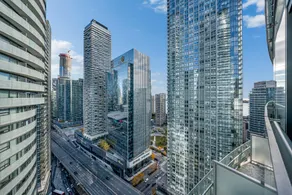 Harbour Downtown - Image 4