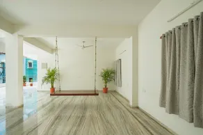 Pent House - Studio Room - Image 4