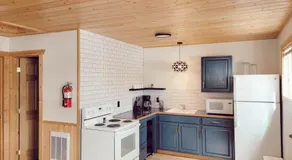 Cabin 4 | Moonbeam - Image 5