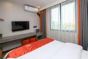 Shell Fuyang Renmin Middle Road Gulou Plaza Hotel - Image 5