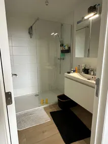 Stylish city apartment with all amenities - Image 5